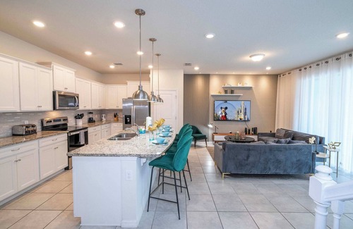 Davenport House | Gorgeous 5Bd with Pool @ Windsor Island Resort 111