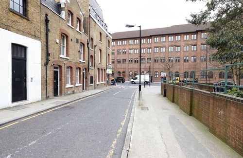 Cathedrals Apartment | Gorgeous apartment in fabulous central Zone 1 location - London Bridge