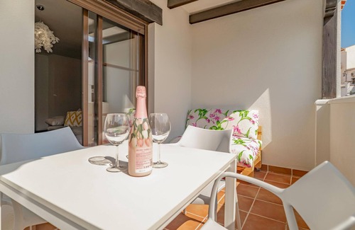 Itrabo Apartment | Gorgeous apartment in Itrabo with WiFi