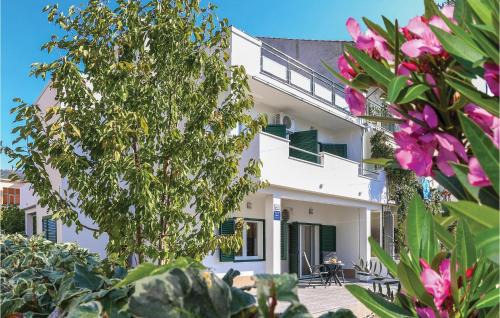 Kastel Stari Apartment | Gorgeous Apartment In Kastel Stari