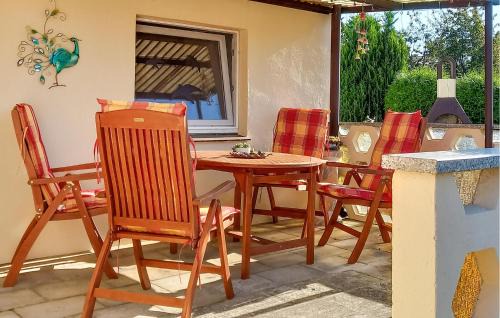 Lubtheen Apartment | Gorgeous Apartment In Lübtheen-Garlitz