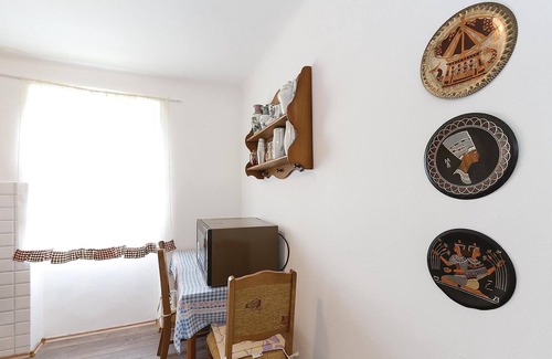 Flengi Apartment | Gorgeous apartment in Vrsar with WiFi