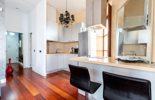 Santa Cruz Apartment | Gorgeous Apartment with Swimming Pool and Cathedral View