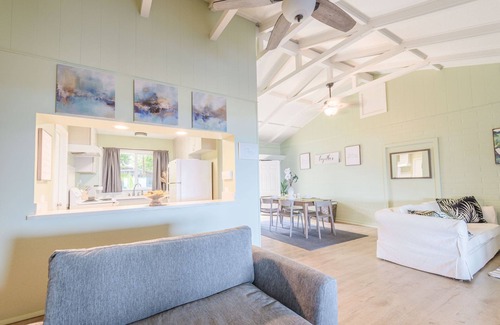 Makaha House | Gorgeous Beach Front Home with Amazing Sunsets