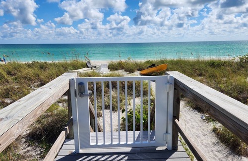 Whitney Beach Condo | Gorgeous Beachfront ~ Spacious & Updated 2/2 ~ Heated Saltwater Pool