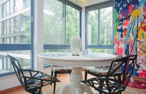 Kerem HaTeimanim Apartment | gorgeous By-the-Beach