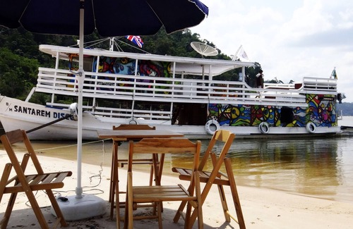Alter do Chao Cabin | Gorgeous converted fishing vessel in Alter do Chao