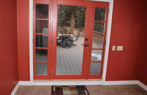 Divide House | Gorgeous Deck View of Pike's Peak in Secluded Forest- 8 Acres; Excellent Reviews
