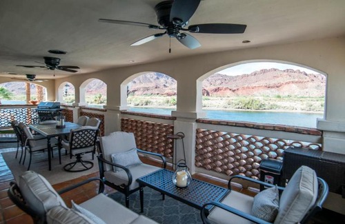Parker Strip House | Gorgeous Hacienda on the River! Private dock!