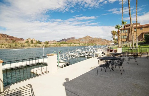 Parker Strip House | Gorgeous Hacienda on the River! Private dock!