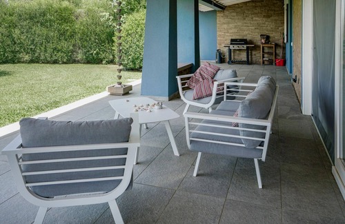 Pescia Romana House | Gorgeous home in Montalto di Castro