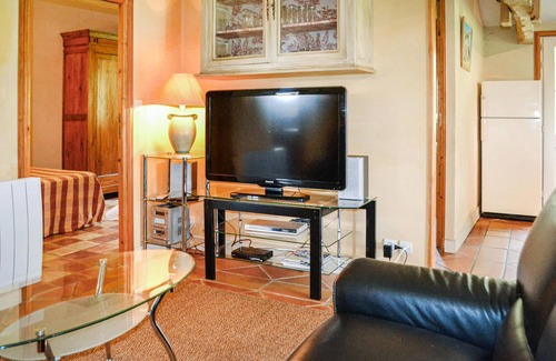Coutras House | Gorgeous home in Coutras with WiFi
