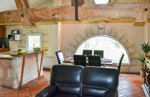 Coutras House | Gorgeous home in Coutras with WiFi