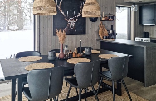 Øvre Ramse House | Gorgeous home in Dølemo with WiFi