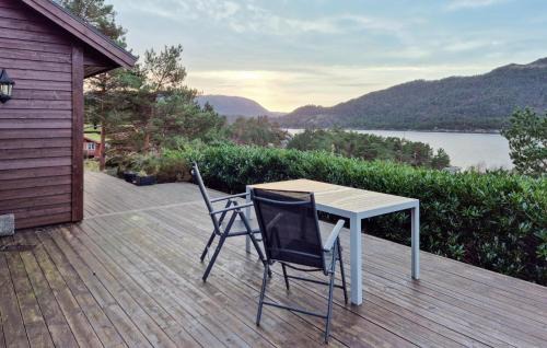 Gulen Municipality House | Gorgeous Home In Eivindvik With Wifi