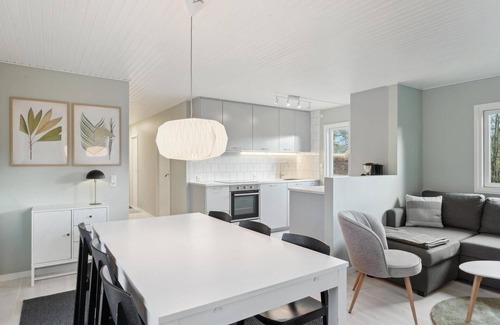 Farvang House | Gorgeous home in Fårvang with WiFi