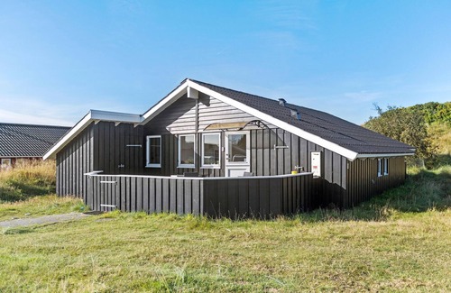 Rindby Strand House | Gorgeous home in Fanø with WiFi