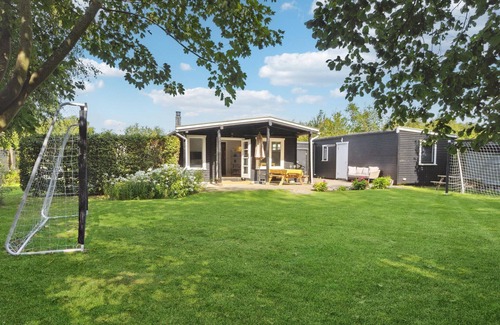 Smidstrup Strand House | Gorgeous home in Gilleleje with kitchen