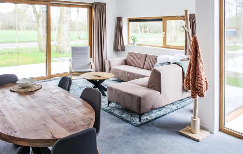IJhorst House | Gorgeous Home In Ijhorst With Kitchen