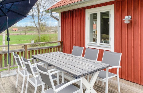 Alsterbro House | Gorgeous home in Kättilstorp with WiFi