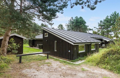 Skodshoved House | Gorgeous home in Knebel with sauna