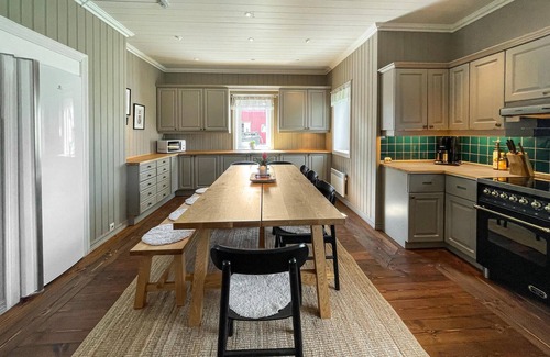 Koppang House | Gorgeous home in Koppang with sauna