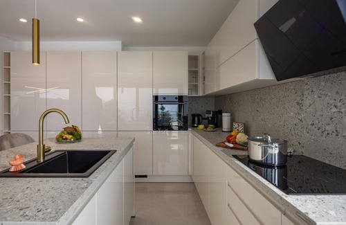Kostrena House | Gorgeous home in Kostrena