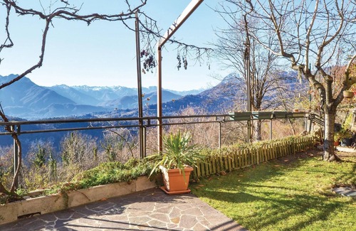 Trava House | Gorgeous home in Lauco (UD) with WiFi