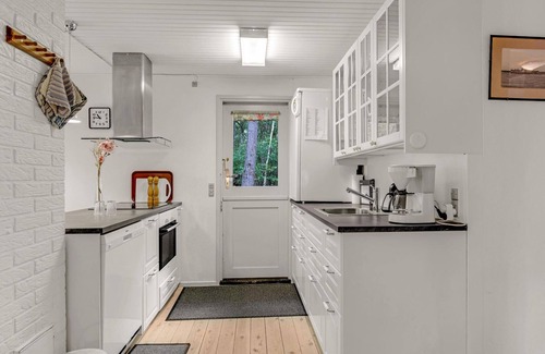 Dueodde House | Gorgeous home in Nexø with kitchen