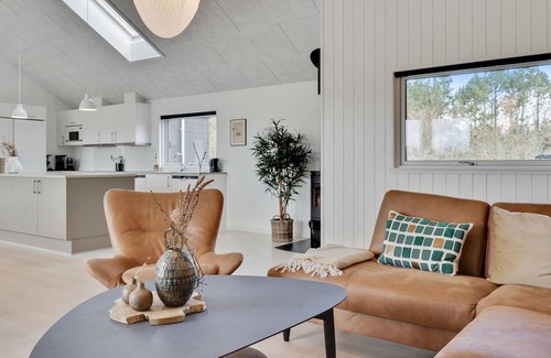 Houstrup House | Gorgeous home in Nørre Nebel with sauna