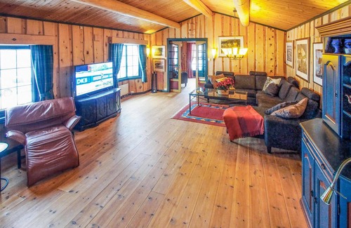 Trysil House | Gorgeous home in østby with WiFi