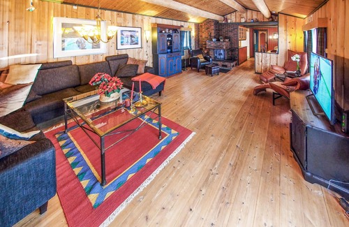 Trysil House | Gorgeous home in østby with WiFi