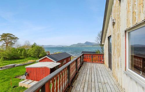 Gjemnes Municipality House | Gorgeous Home In Øydegard With Wifi