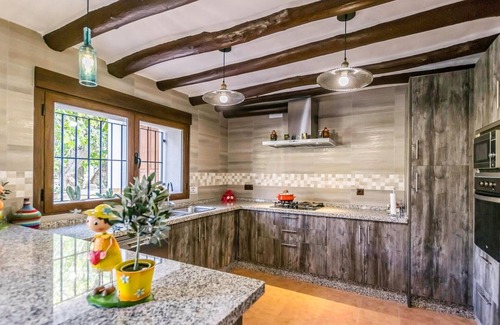 Alcala la Real House | Gorgeous home in Puertollano