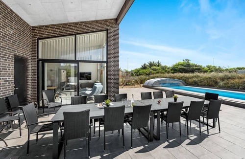 Sondervig House | Gorgeous home in Ringkøbing with sauna