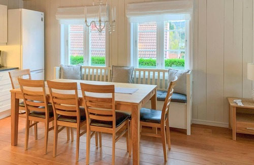 Songe House | Gorgeous home in Risør with WiFi