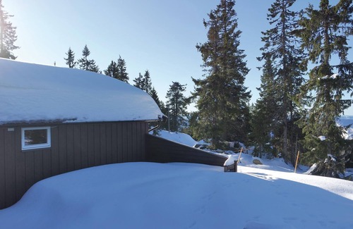 Sjusjoen House | Gorgeous home in Sjusjøen with sauna