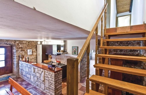 Stifanici House | Gorgeous home in Stifanici with WiFi