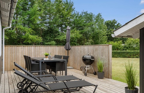 Skaven Strand House | Gorgeous home in Tarm with sauna