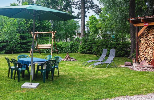 Ostrow Wielki House | Gorgeous home in Zalewo with lake view