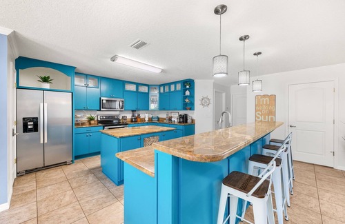 Vilano Beach House | Gorgeous home w/Pool+Spa, Huge backyard, Fire Pit, WALK to Beach, 10 min to DT