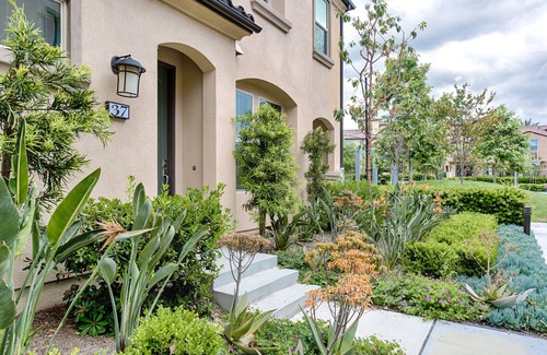 Lake Forest House | Gorgeous House With Beautiful View|Spectrum Center #7137
