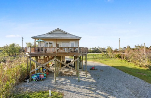 Lake Catherine House | Gorgeous Lakefront Home: Private Pier, Boathouse, Kayaks - Fish From the Dock!
