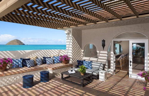 Kailua Villa | Gorgeous Lankai Villa with Access to Secluded White Sand Beach