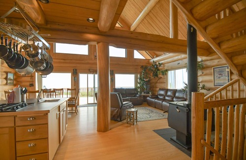 Homer House | Gorgeous Log Home with Stunning Views, Hot Tub, Fire Pit & Infrared Sauna