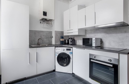 Moabit Apartment | Gorgeous Mitte 2BR nr Spree, by Blueground