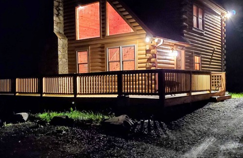 Ashe County Cabin | Gorgeous Mountain Views with Spectacular Sunrises