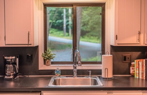 Gouldsboro Ski Chalet | Gorgeous New Mountain Chalet in Pocono Mts 4 Bdrm/Fire Pit/Game Room