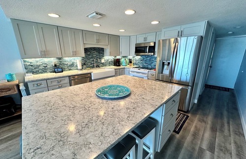 New Smyrna Beach Condo | Gorgeous Oceanfront 2-bedroom condo with AC in New Smyrna Beach