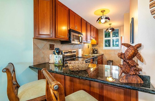 Maalaea Condo | GORGEOUS OCEANFRONT GROUND FLOOR UNIT—PARADISE FOUND